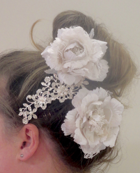 Bridal Diamante & Pearl Comb slide with Lace Peonies